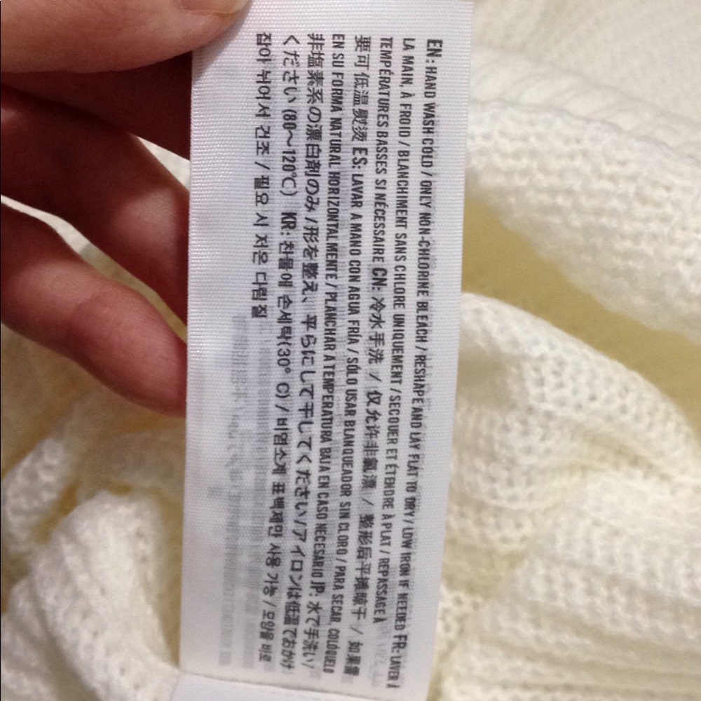 Abercrombie & Fitch women white turtleneck sweater - Picture 5 of 5